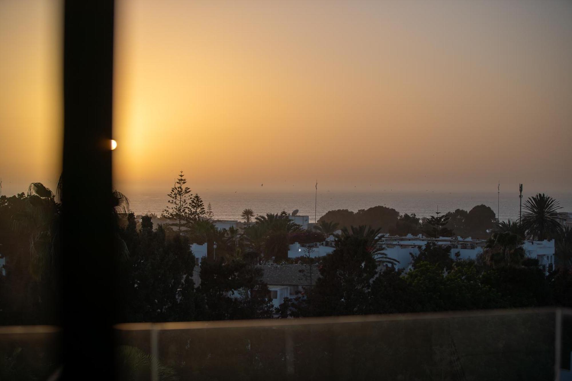 Dominium Palace Agadir Bagian luar foto Sunset in El Jadida