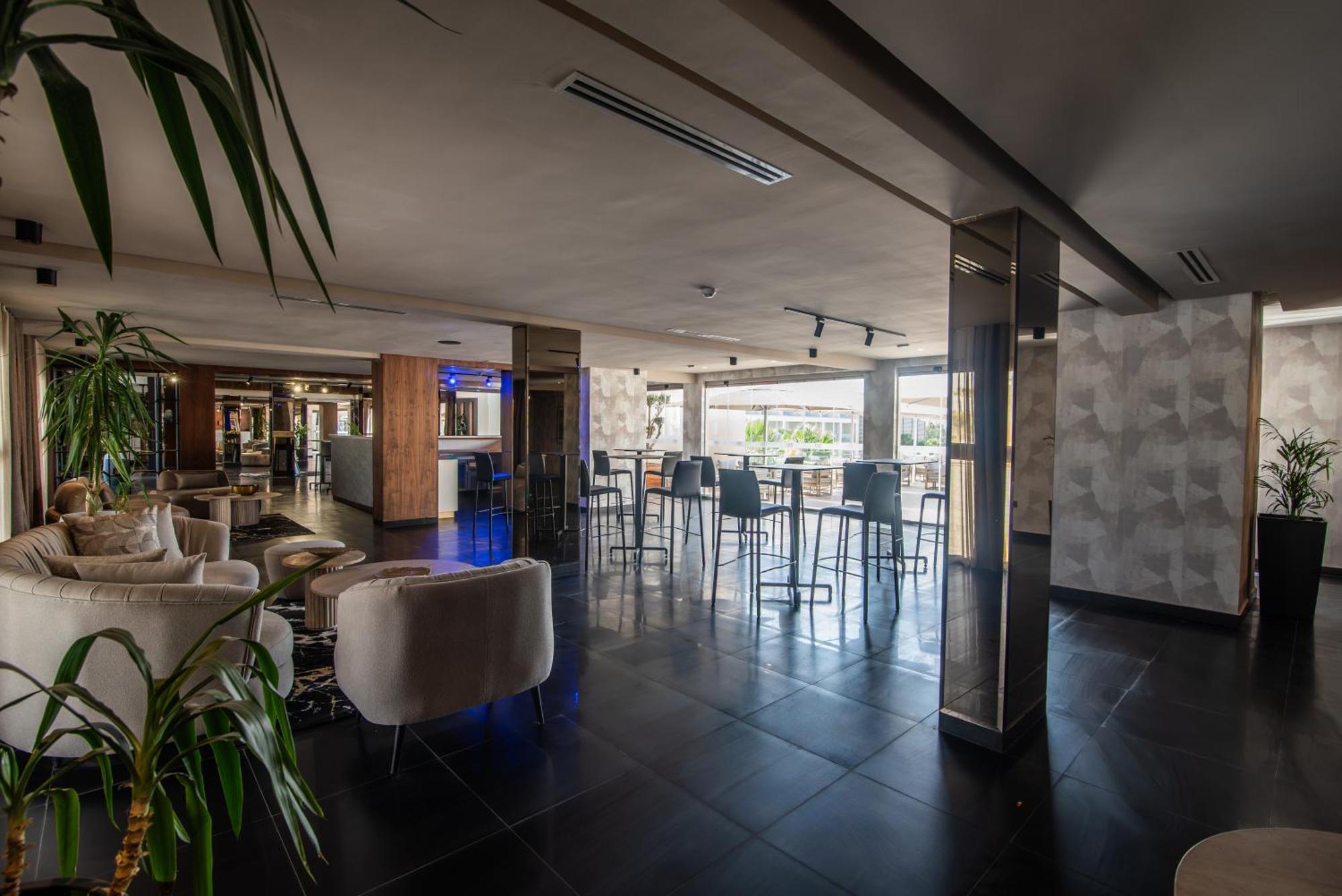 Dominium Palace Agadir Bagian luar foto The lobby of the hotel