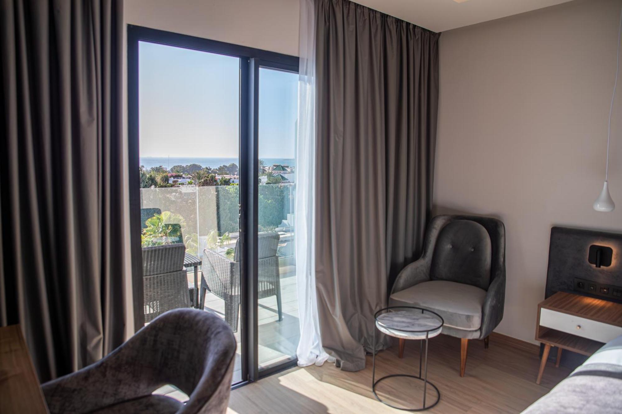 Dominium Palace Agadir Bagian luar foto A room at the hotel